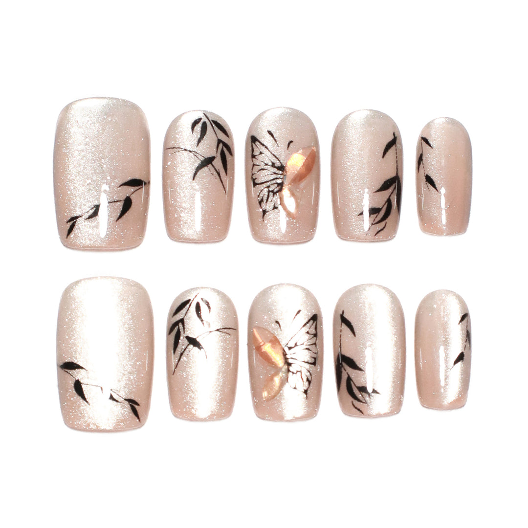 Künstliche Nagelverlängerungen mit floralem Butterfly-Design Karnz