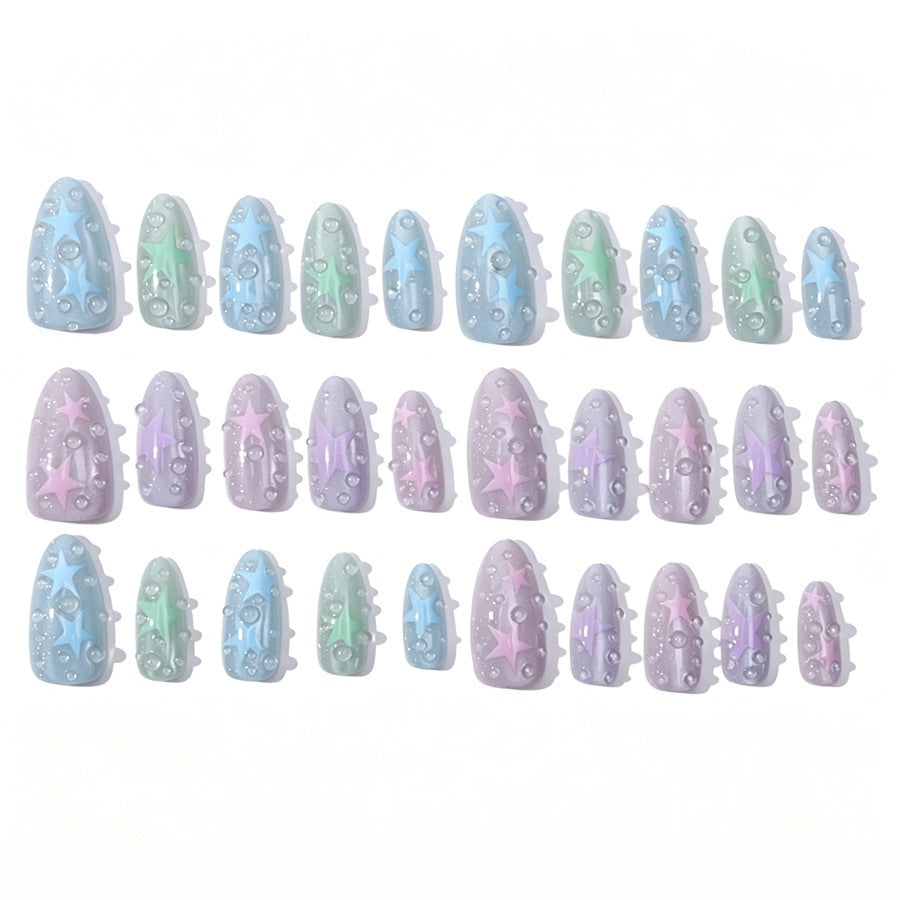 Kreatives Kunstnagelset Karnz