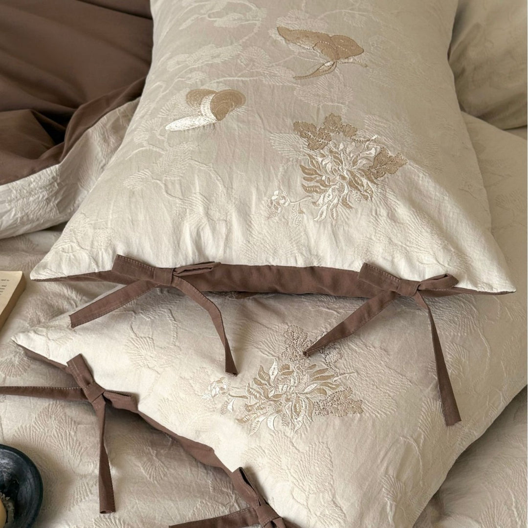 Besticktes Jacquard Schmetterlings Bettbezug-Set mit Bindeschluss