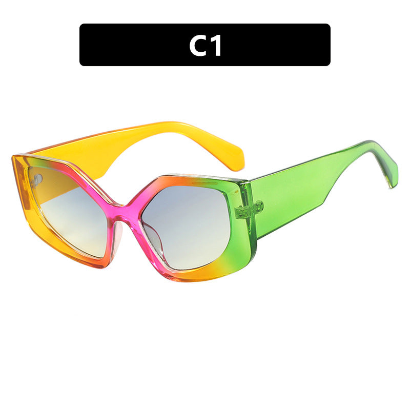 Damen auffällige Sonnenbrille mit oversized Design und modischem Farbverlauf Karnz