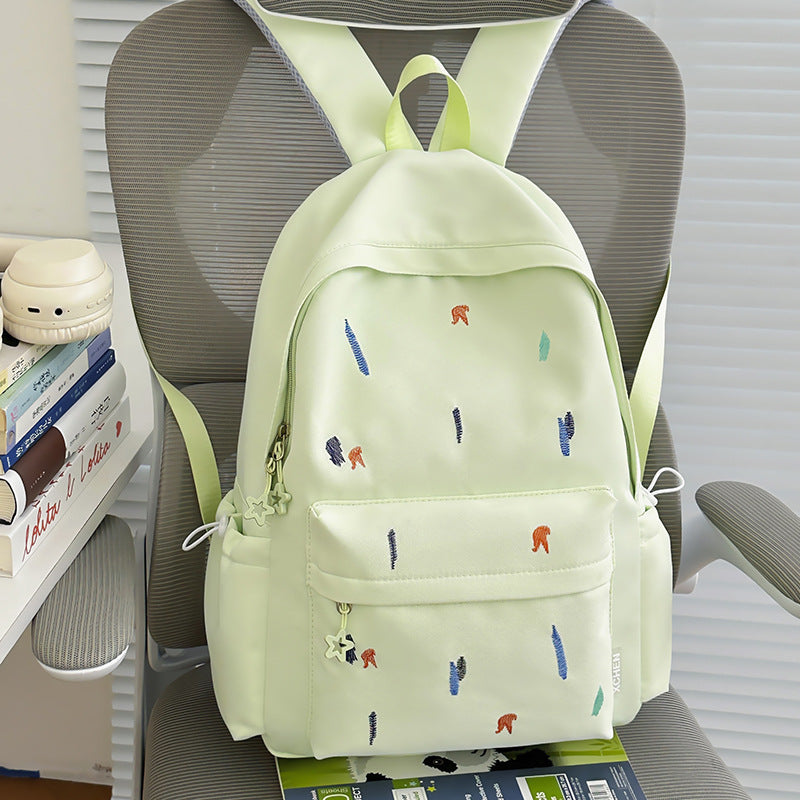 Leichter Rucksack mit süßem gesticktem Design Karnz