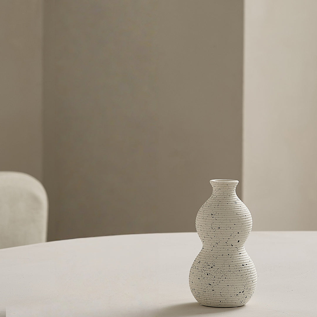 Elegante und Kunstvolle Keramikvase Karnz