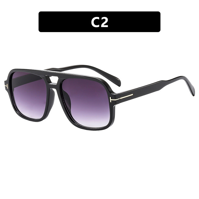 Damen quadratische Designerbrille mit filigranem Rahmen und modernem Kunststoffmaterial Karnz