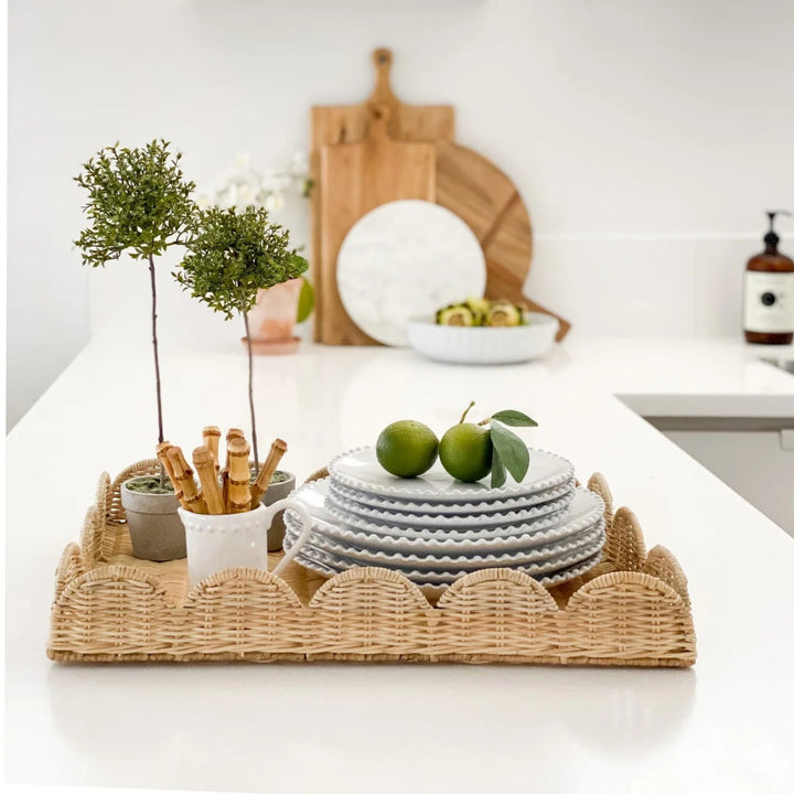 Eleganter Serviertablett aus geflochtenem Material Karnz