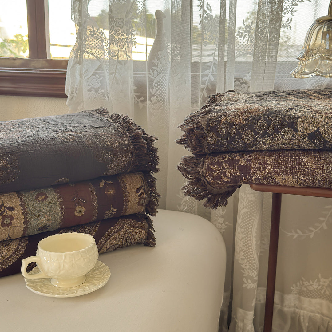 Gewebte Jacquard-Patchwork-Decke mit Fransen kanten