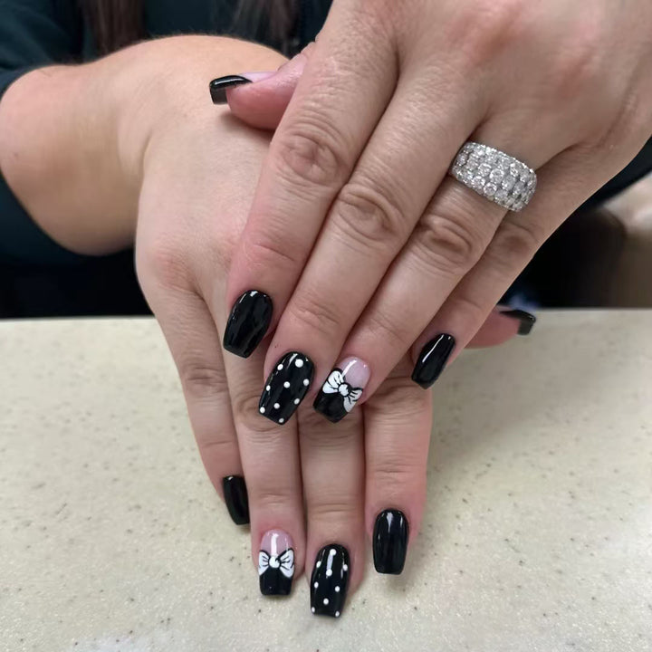 Künstlerisches Polka Dot und Schleifen Nagelkunstset