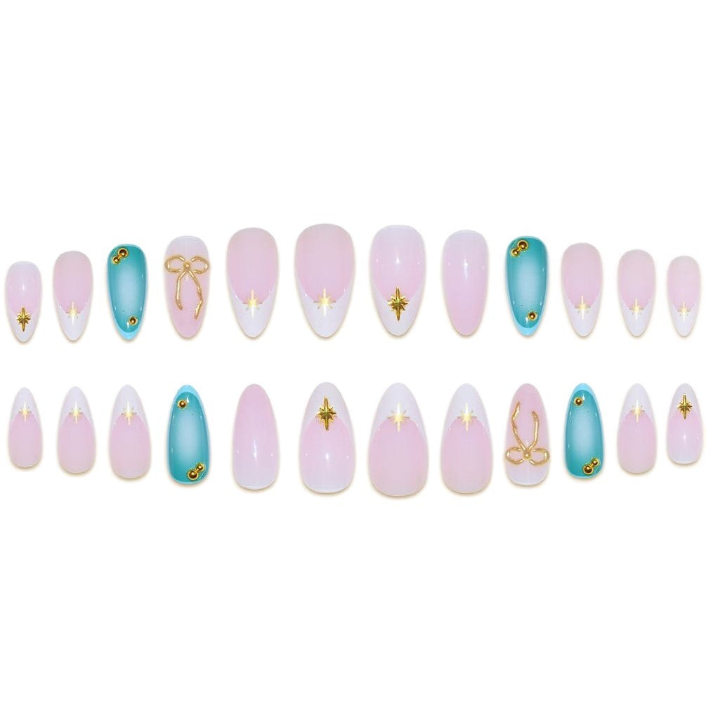 Künstlerisches Stiletto-Nagelkunst-Set mit Goldakzenten Karnz
