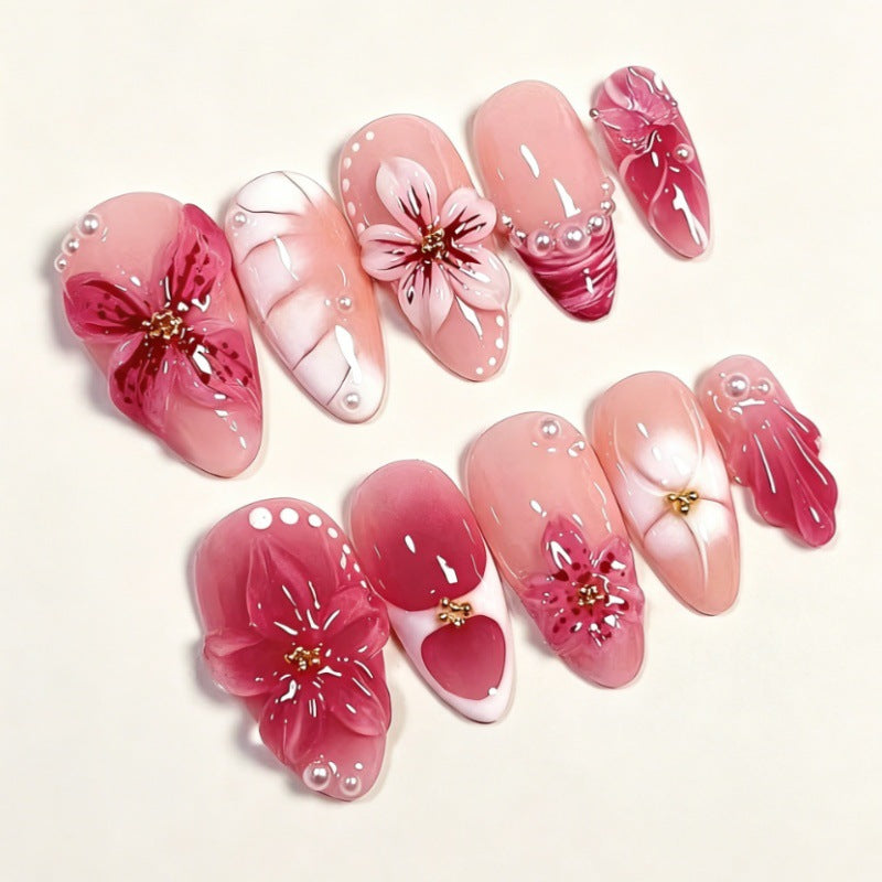 Detailliertes florales Design Press-On Nägel Karnz
