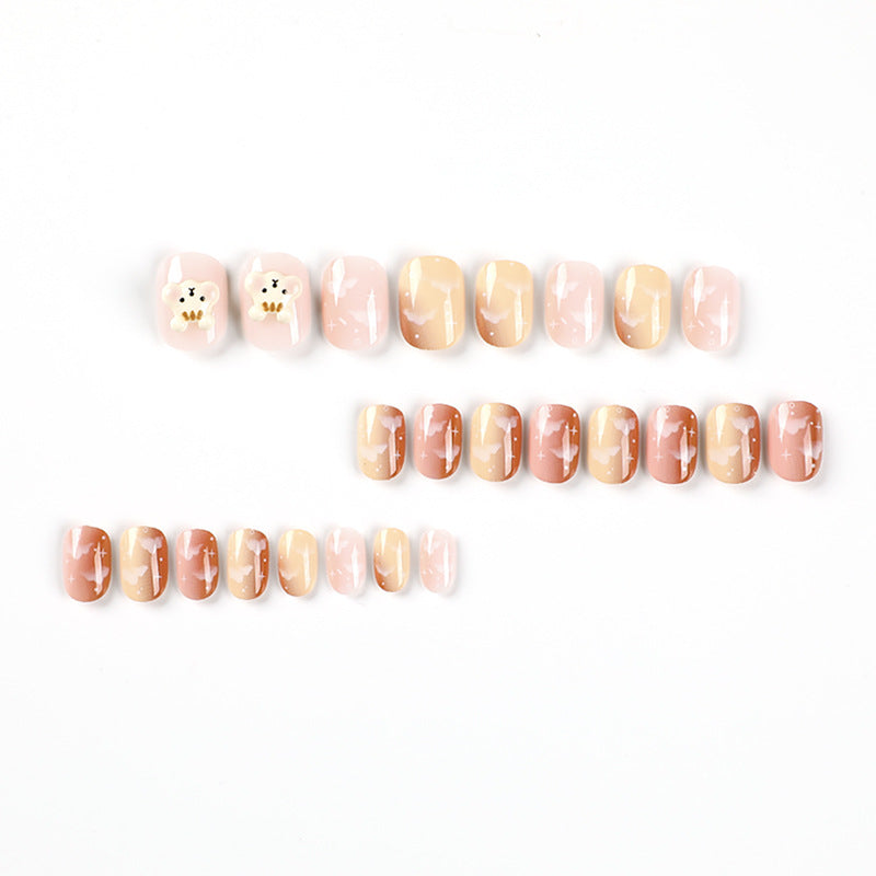 Künstliche Nagelkunst mit Wolken-Design Karnz