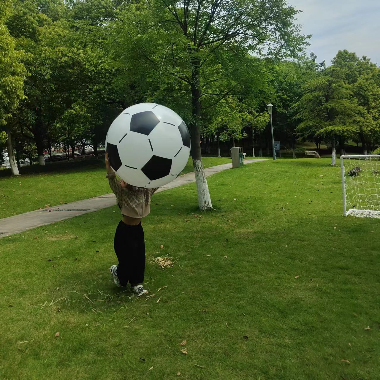 Unisex Aufblasbarer Fußballspielball mit großem Durchmesser Karnz