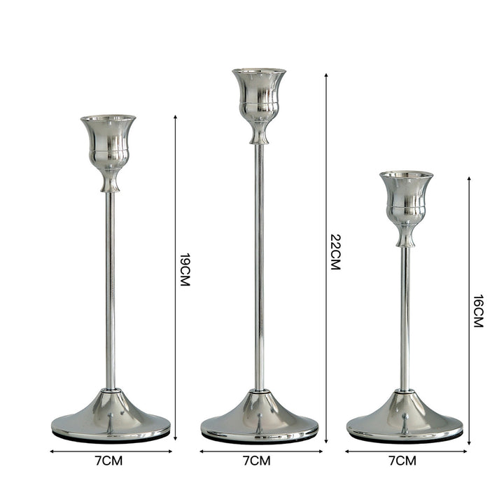 Elegante goldene Kerzenhalter Set