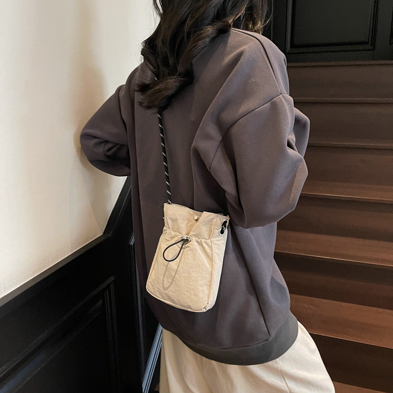 Bequeme Baumwoll-Henkeltasche mit Modischem Design Karnz