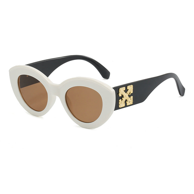 Damen Cat-Eye Sonnenbrille mit luxuriösen Akzenten und robustem Kunststoffrahmen Karnz