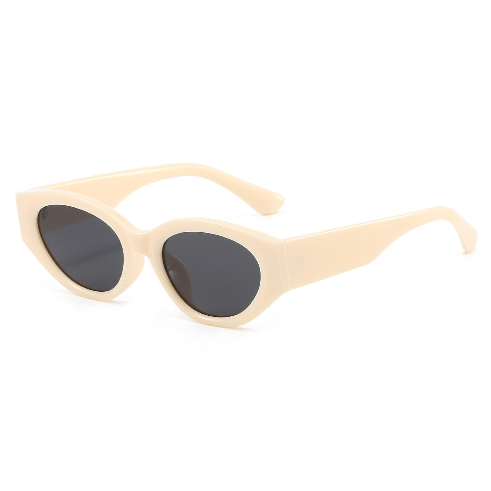 Damen Cat-Eye Sonnenbrille mit modernem, transparentem Rahmen und UV-Schutz Karnz