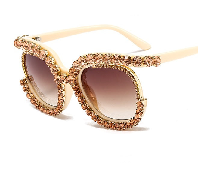 Damen Glamouröse Cat-Eye-Sonnenbrille mit funkelndem Kristallbesatz Karnz