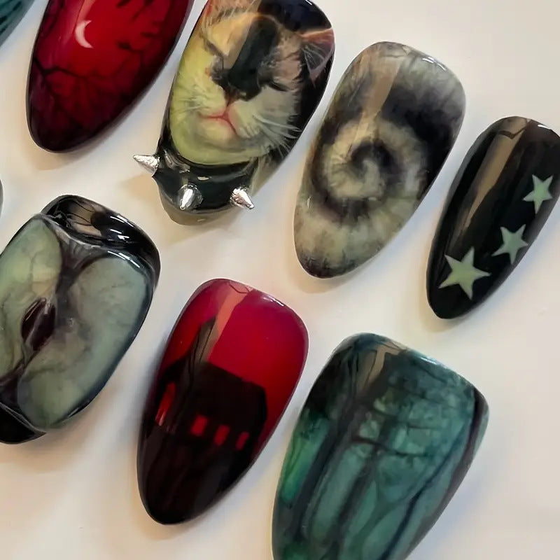 Künstlerisches Nageldesign Karnz