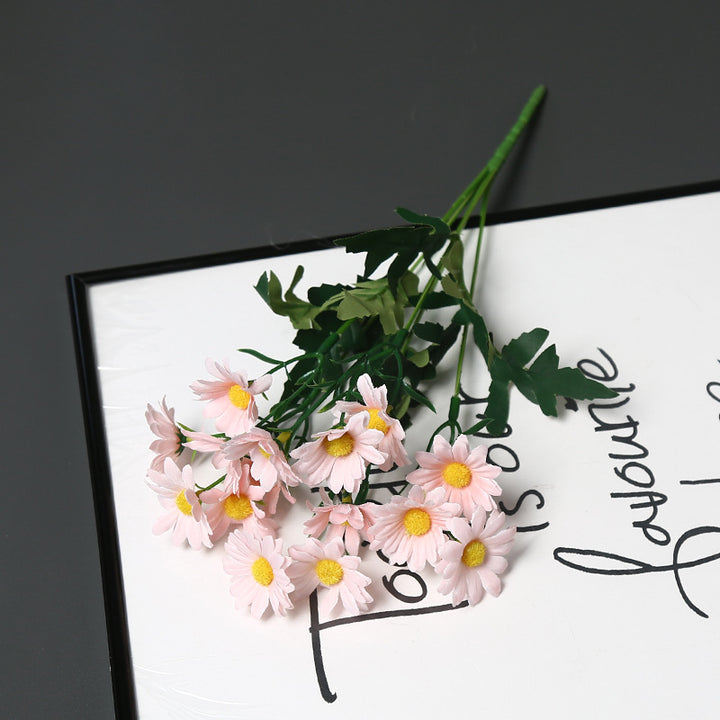 Dekorative Blumenarrangements für die Wohnkultur