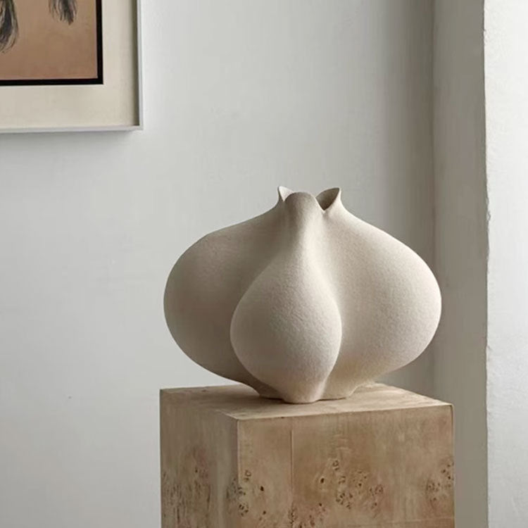 Organisch geformte dekorative Vase