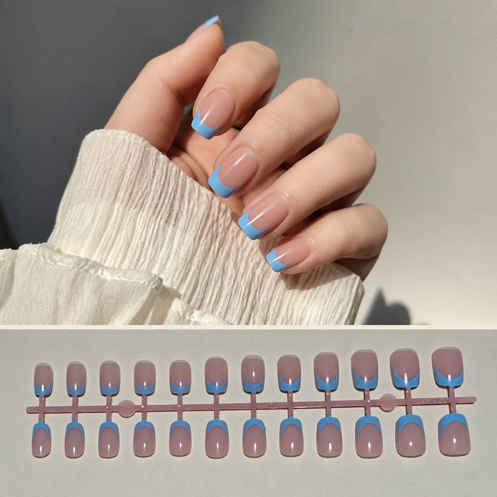 Chic Französisches Tip Press-On Nagelkunstset Karnz