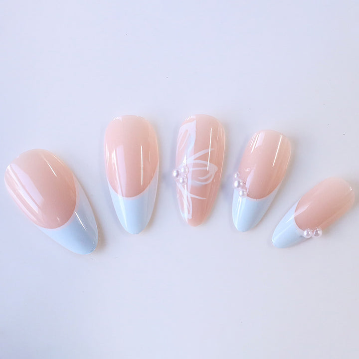 Elegantes blumenakzent Acrylic-Nageldesign Karnz