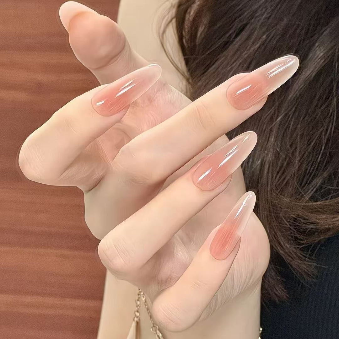 Kunstvolle Nageldesigns mit Katzenmotiv Karnz