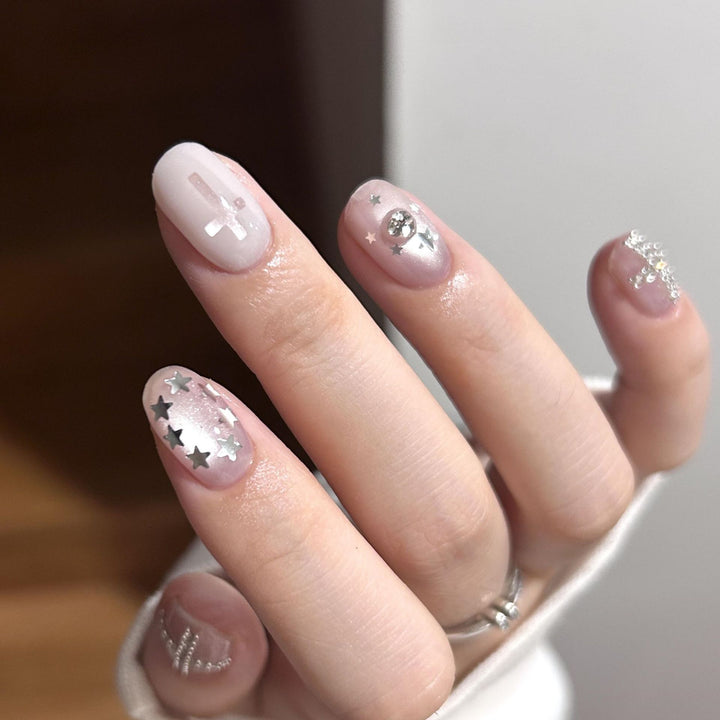 Kreative Nagelkunst Karnz
