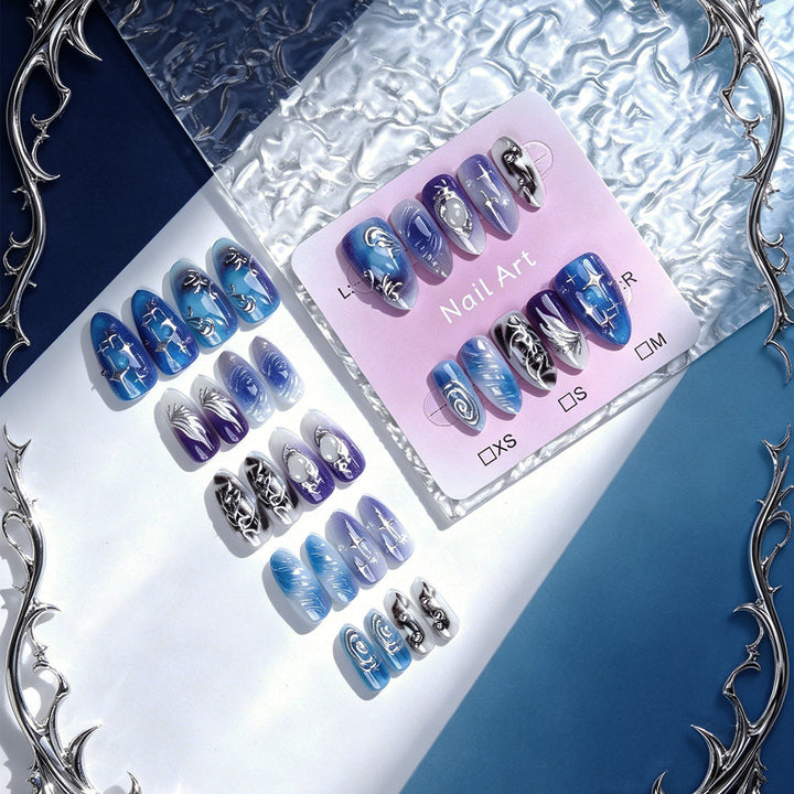 Kunstnagelset mit Eleganten Designs Karnz