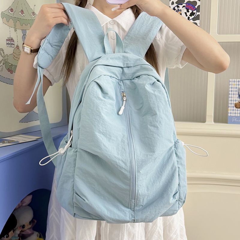 Geräumiger und Leichter Rucksack Für Den Alltag Karnz