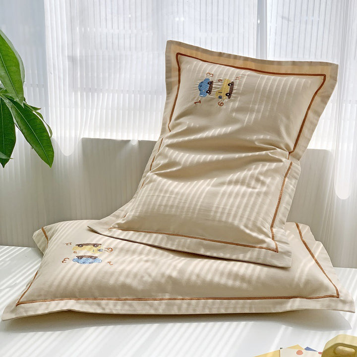 Besticktes Baumwollsatin-Kissenbezug-Set mit Pipingskante