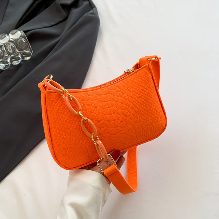Texturierte Handtasche