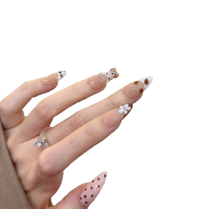 Verspieltes thematisches Press-On Nagelkunstset Karnz