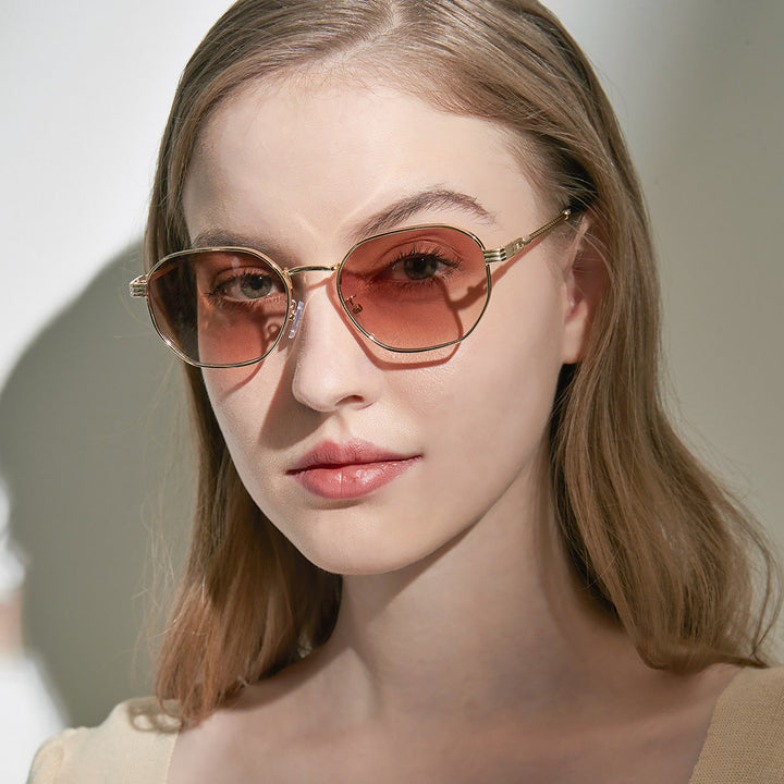 Damen modische Sonnenbrille mit hochwertigem Metallrahmen und eleganten Gläsern Karnz