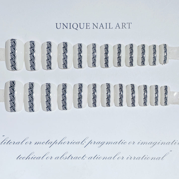 Künstlerische Premium Press-On Nagelspitzen mit elegantem Design
