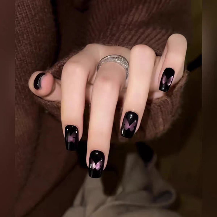 Schmetterlings-inspirierten Press-On Nagelkunst