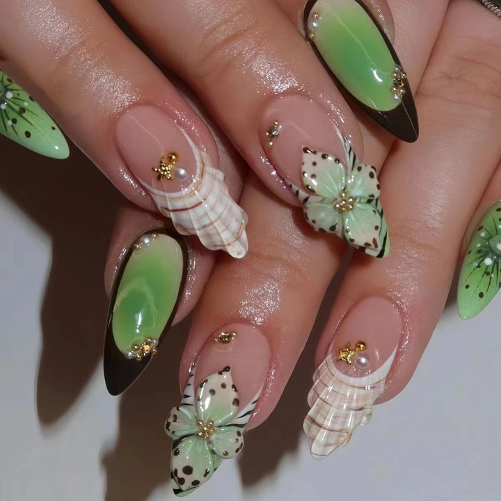 Dekoratives 3D Nageldesign-Kit Karnz
