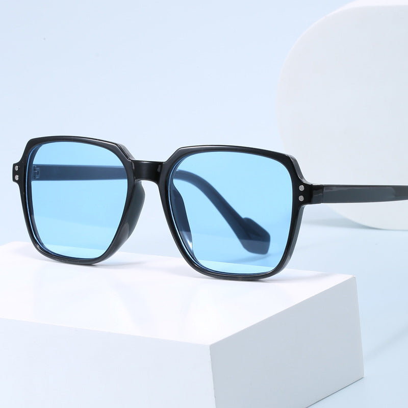 Damen modische quadratische Sonnenbrille mit gelben Gläsern Karnz
