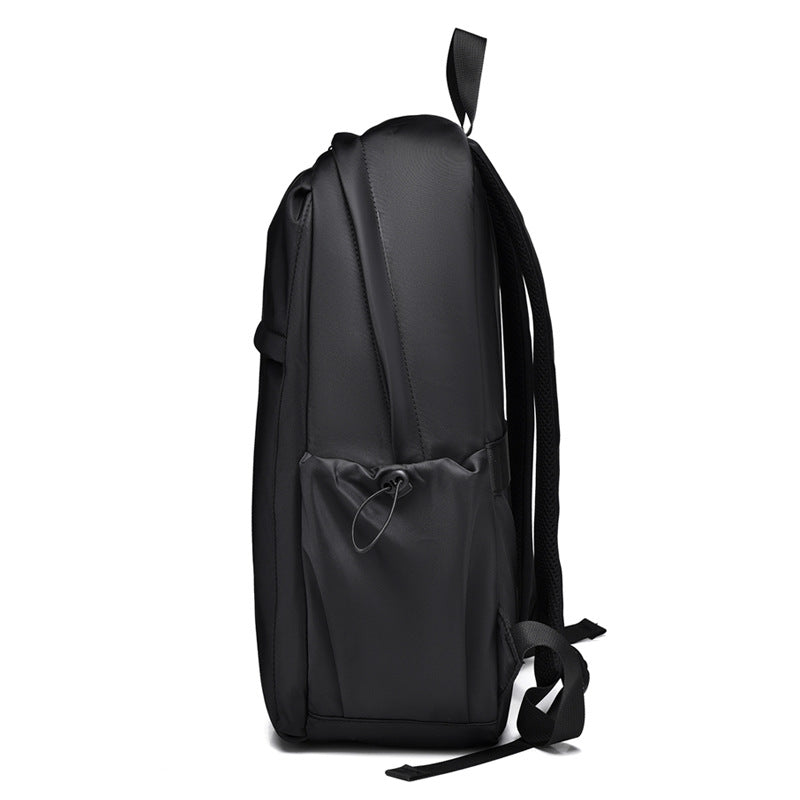 Vielseitiger Wasserfester Rucksack Karnz