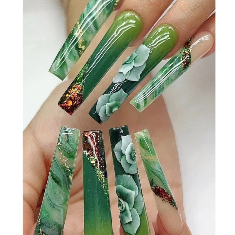 Kreative Kunstnägel im botanischen Stil Karnz