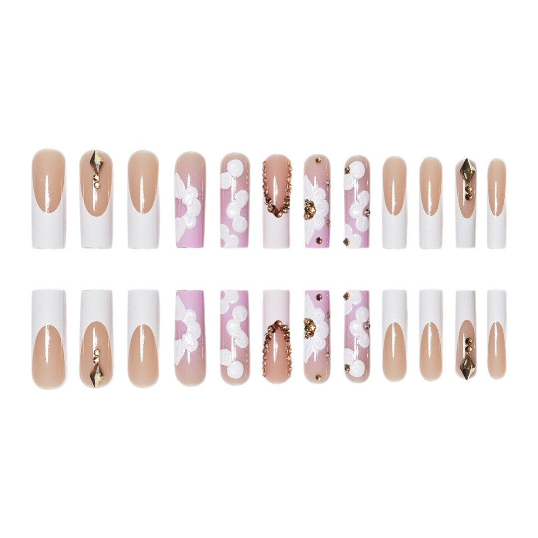 Elegante 3D Blumen Press-On Nagelkunst Karnz