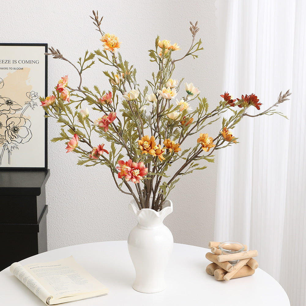 Eleganter Kunstblütenzweig mit detailverliebten Blüten Karnz