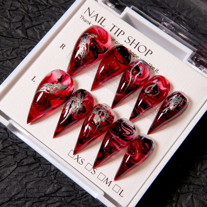 Stiletto Press-On Nail Set mit künstlerischem Wirbel-Design