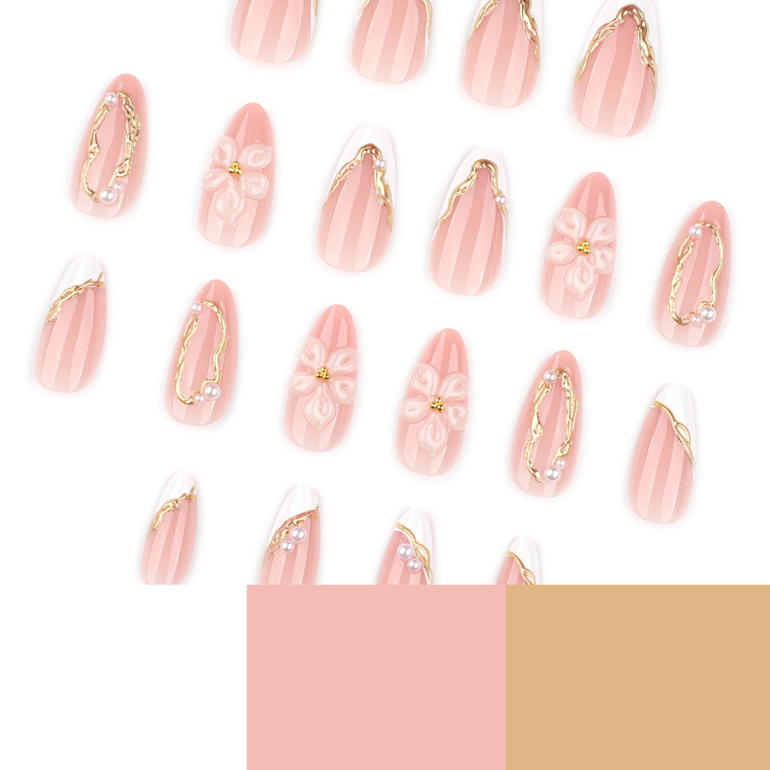 Kunstvolle Nagelverlängerungen mit eleganten blühenden Akzenten Karnz