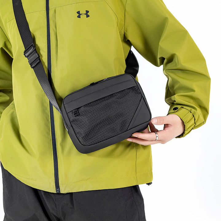 Schultertasche mit Multifunktionalem Design Karnz