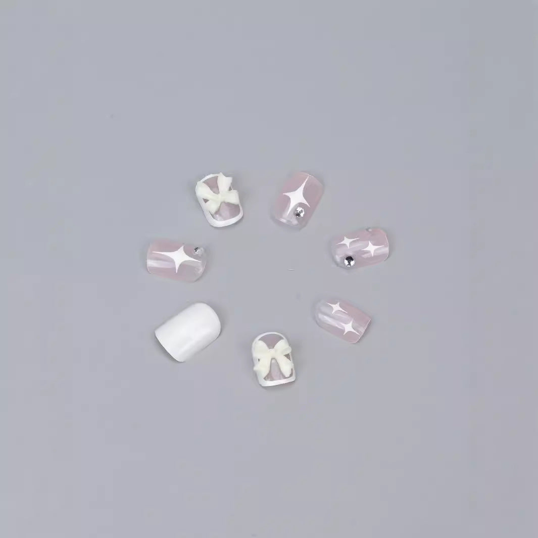 Elegante Nagelkunsterweiterungen Karnz