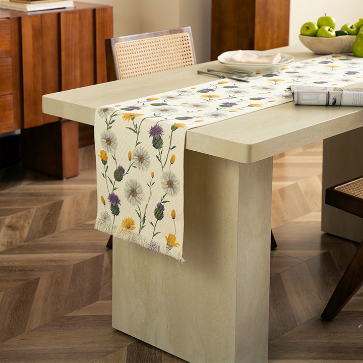 Gewebter Tischläufer mit floraler Wiesenblumen-Jacquard und Fransen Karnz