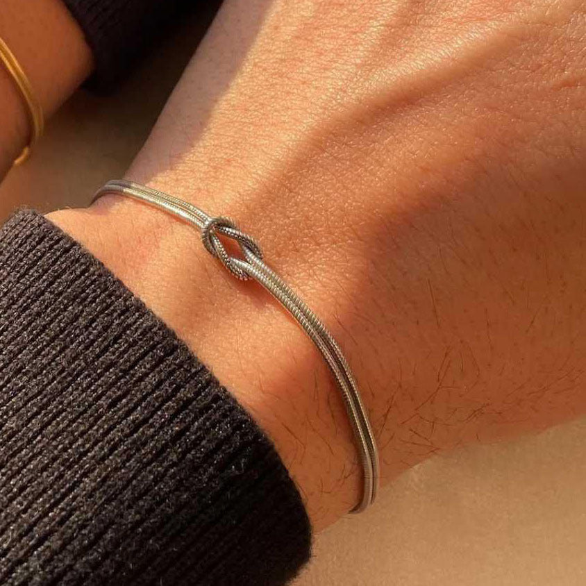 Elegante Doppelstrang-Knotenarmband Karnz