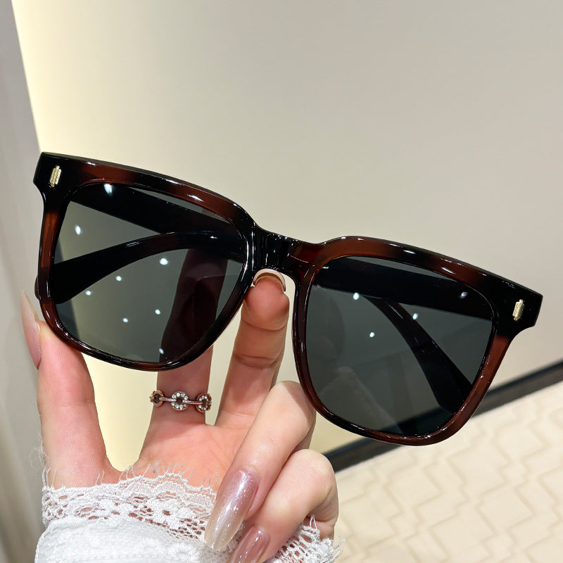 Damen elegante rechteckige Sonnenbrille Karnz