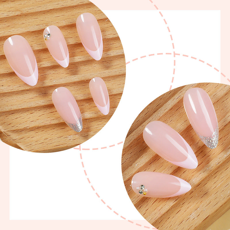 Premium Glänzende Press-On Nagelkollektion Karnz