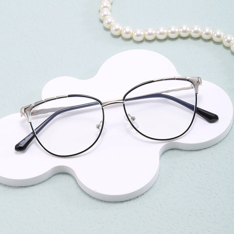Damen Cat-Eye Brille mit feinen Metallakzenten Karnz