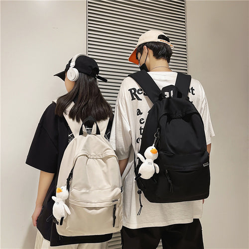 Vielseitiger lässiger Rucksack mit Plüsch Charm Karnz